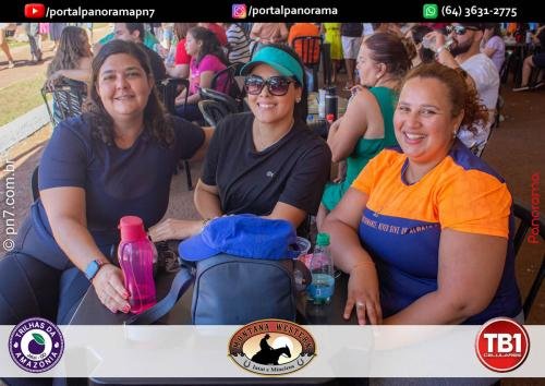 Encontro-de-Carros-Antigos-de-Jatai-pn7-121 (1)