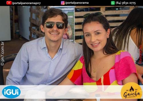 Encontro-de-Carros-Antigos-de-Jatai-pn7-128 (1)