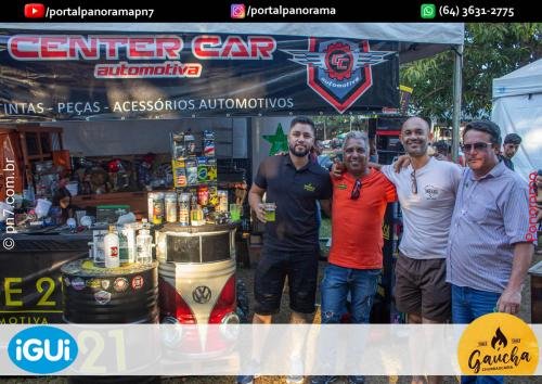 Encontro-de-Carros-Antigos-de-Jatai-pn7-2 (1)