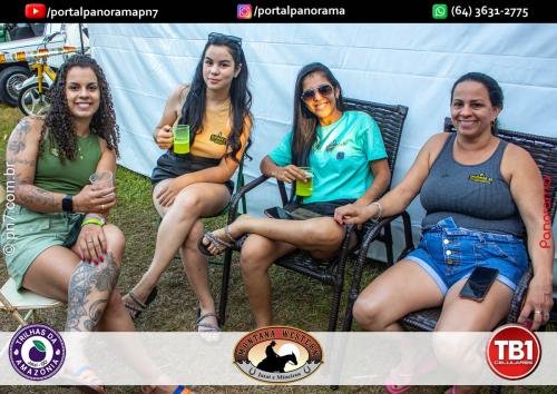 Encontro-de-Carros-Antigos-de-Jatai-pn7-4 (1)