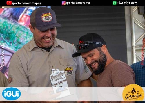 Encontro-de-Carros-Antigos-de-Jatai-pn7-53 (1)