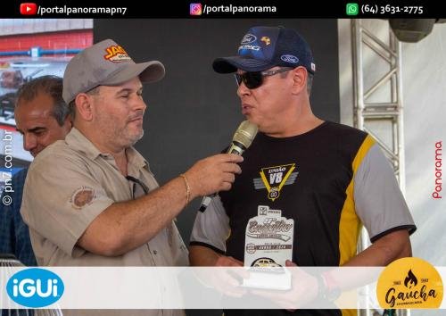 Encontro-de-Carros-Antigos-de-Jatai-pn7-65 (1)