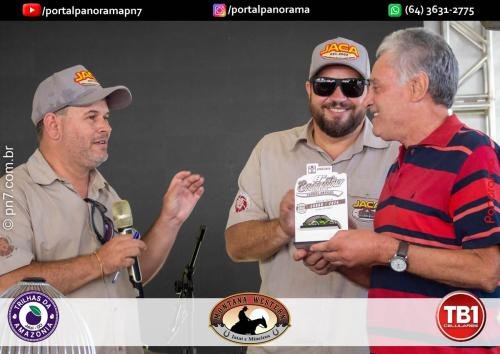 Encontro-de-Carros-Antigos-de-Jatai-pn7-70 (1)