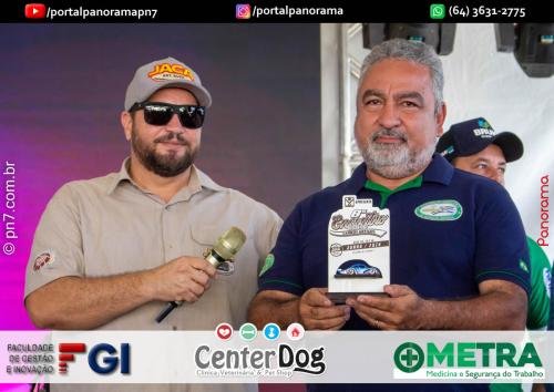 Encontro-de-Carros-Antigos-de-Jatai-pn7-72 (1)