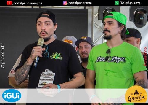 Encontro-de-Carros-Antigos-de-Jatai-pn7-89 (1)