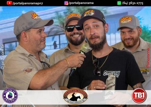 Encontro-de-Carros-Antigos-de-Jatai-pn7-91 (1)