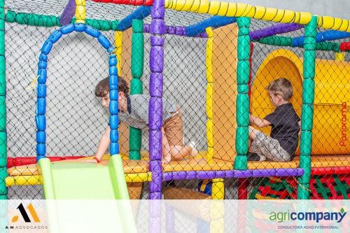 Escritorio-AeM-Advogados-e-AgriCompany-celebram-o-encerramento-do-ano-117