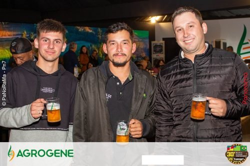 Estande-da-Agrogene-na-sexta-feira-da-Campeira-2025-12