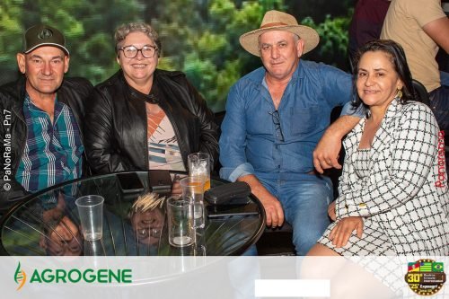 Estande-da-Agrogene-na-sexta-feira-da-Campeira-2025-19