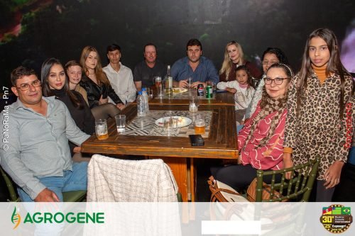 Estande-da-Agrogene-na-sexta-feira-da-Campeira-2025-32