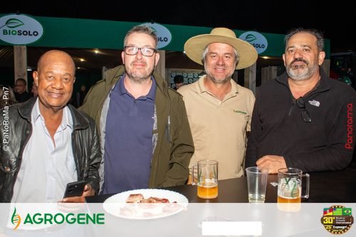 Estande-da-Agrogene-na-sexta-feira-da-Campeira-2025-7