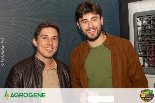 Estande-da-Agrogene-na-sexta-feira-da-Campeira-2025-83