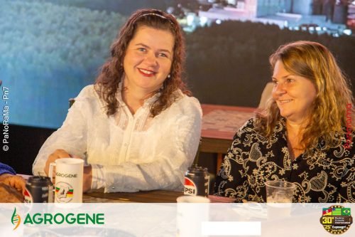 Estande-da-Agrogene-recebe-visitantes-no-1o-dia-da-Campeira-2025-15