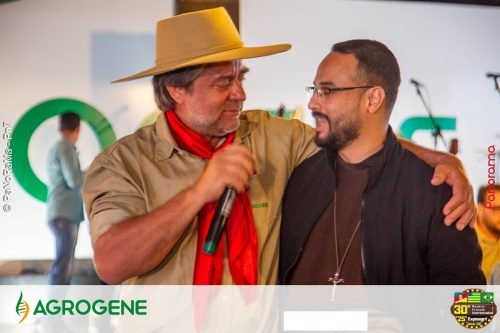 Estande-da-Agrogene-recebe-visitantes-no-1o-dia-da-Campeira-2025-22