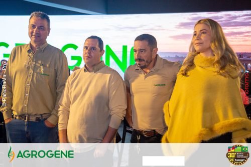 Estande-da-Agrogene-recebe-visitantes-no-1o-dia-da-Campeira-2025-3