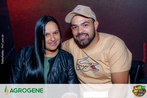 Estande-da-Agrogene-recebe-visitantes-no-1o-dia-da-Campeira-2025-51
