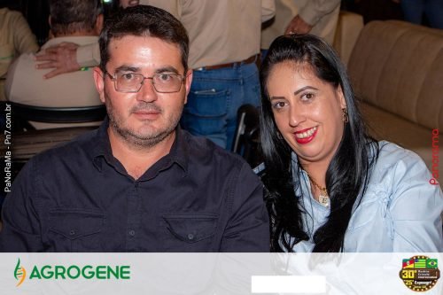Estande-da-Agrogene-recebe-visitantes-no-1o-dia-da-Campeira-2025-57