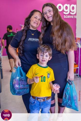 Inauguracao-da-Oggi-Sorvetes-em-Jatai-e-marcada-por-festa-e-diversao-para-toda-a-familia-88