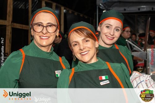 Jantar-Italiano-e-destaque-no-estande-Uniggel-Sementes-durante-a-Campeira-111