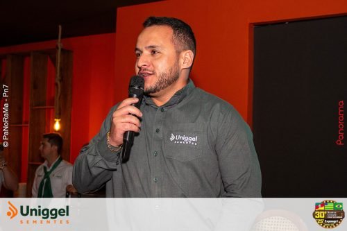 Jantar-Italiano-e-destaque-no-estande-Uniggel-Sementes-durante-a-Campeira-171