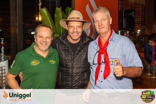 Jantar-Italiano-e-destaque-no-estande-Uniggel-Sementes-durante-a-Campeira-79