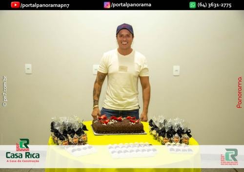 Mikael-Joergensen-celebra-31-anos-84