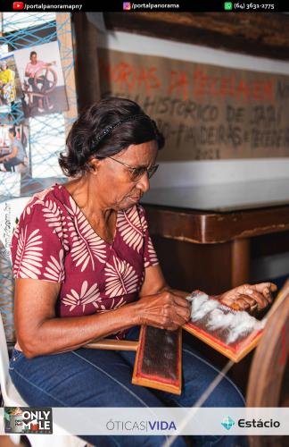 Mutirao-de-Fiandeiras-e-Tecedeiras-COD-22