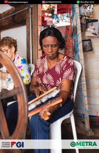 Mutirao-de-Fiandeiras-e-Tecedeiras-COD-25