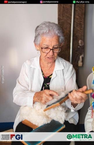 Mutirao-de-Fiandeiras-e-Tecedeiras-COD-34