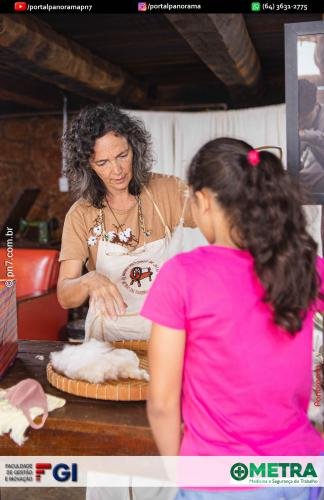 Mutirao-de-Fiandeiras-e-Tecedeiras-COD-42