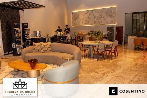 Nobreza-da-Rocha-inaugura-novo-showroom-em-Jatai-98