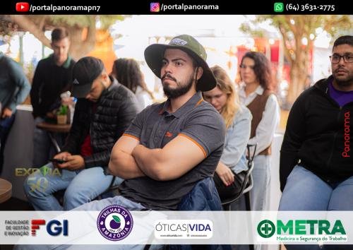 Palestras-e-Negocios-na-EXPAJA-28