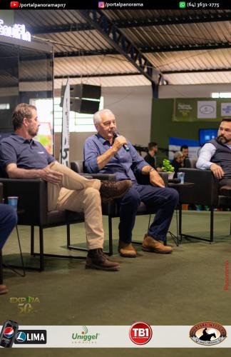 Palestras-e-Negocios-na-EXPAJA-57