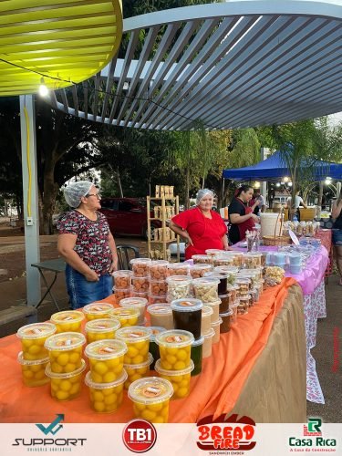 Primeira-Feira-Popular-e-Solidaria-da-UFJ-21