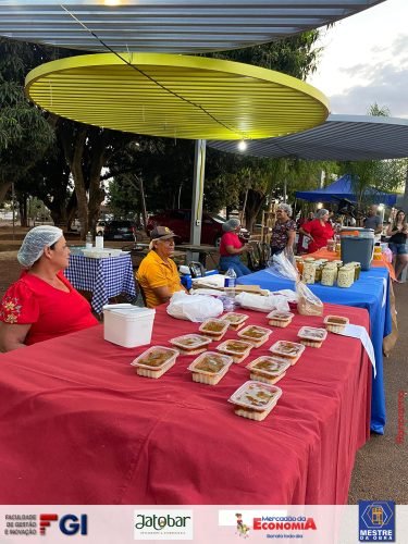 Primeira-Feira-Popular-e-Solidaria-da-UFJ-3