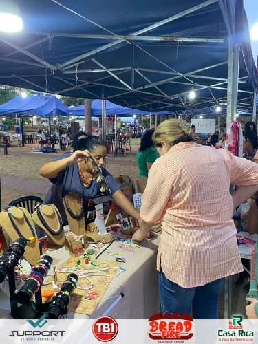 Primeira-Feira-Popular-e-Solidaria-da-UFJ-31