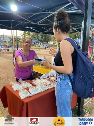 Primeira-Feira-Popular-e-Solidaria-da-UFJ-41
