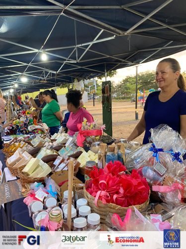 Primeira-Feira-Popular-e-Solidaria-da-UFJ-5