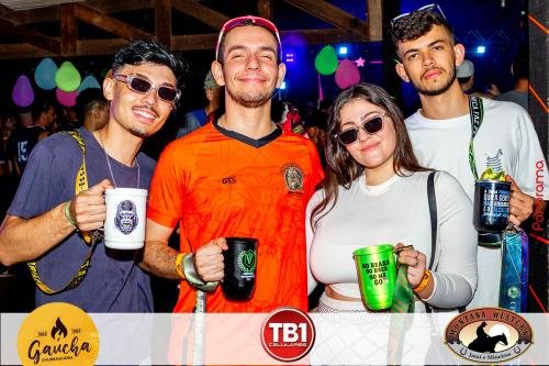 Provoke-The-Bear-Neon-Party-10