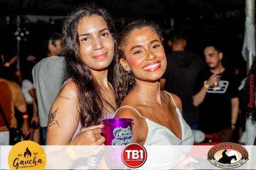 Provoke-The-Bear-Neon-Party-121