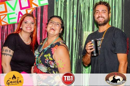 Provoke-The-Bear-Neon-Party-142