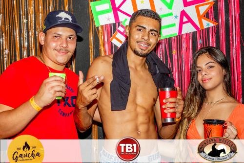 Provoke-The-Bear-Neon-Party-154