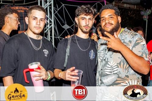 Provoke-The-Bear-Neon-Party-157