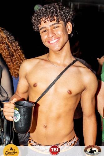 Provoke-The-Bear-Neon-Party-187