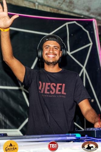 Provoke-The-Bear-Neon-Party-28