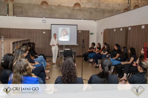 Roda-de-conversa-especial-para-mamaes-CRI-Jatai-23