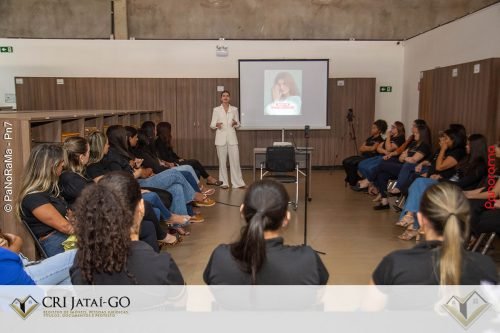 Roda-de-conversa-especial-para-mamaes-CRI-Jatai-24