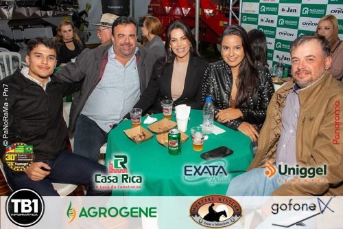 Sexta-feira-movimentada-na-Campeira-2025-em-Jatai-95