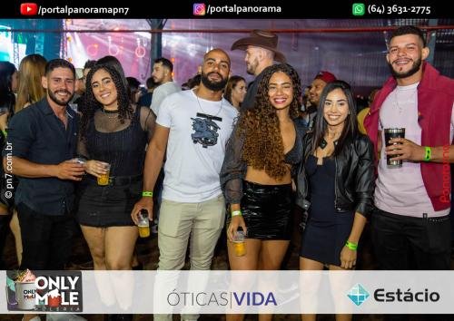 Show-com-Guilherme-e-Benuto-141