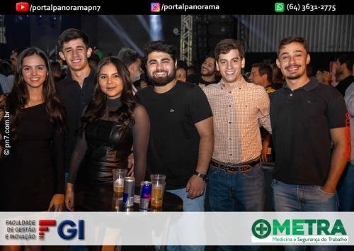 Show-com-Guilherme-e-Benuto-45